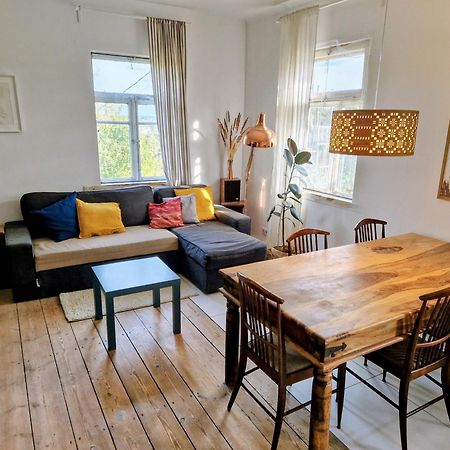 Hillside View House With Garden, Private Parking, Quiet Location - 12 Min To Old Town Anytime, Long Stays Welcome Vilnius Ngoại thất bức ảnh