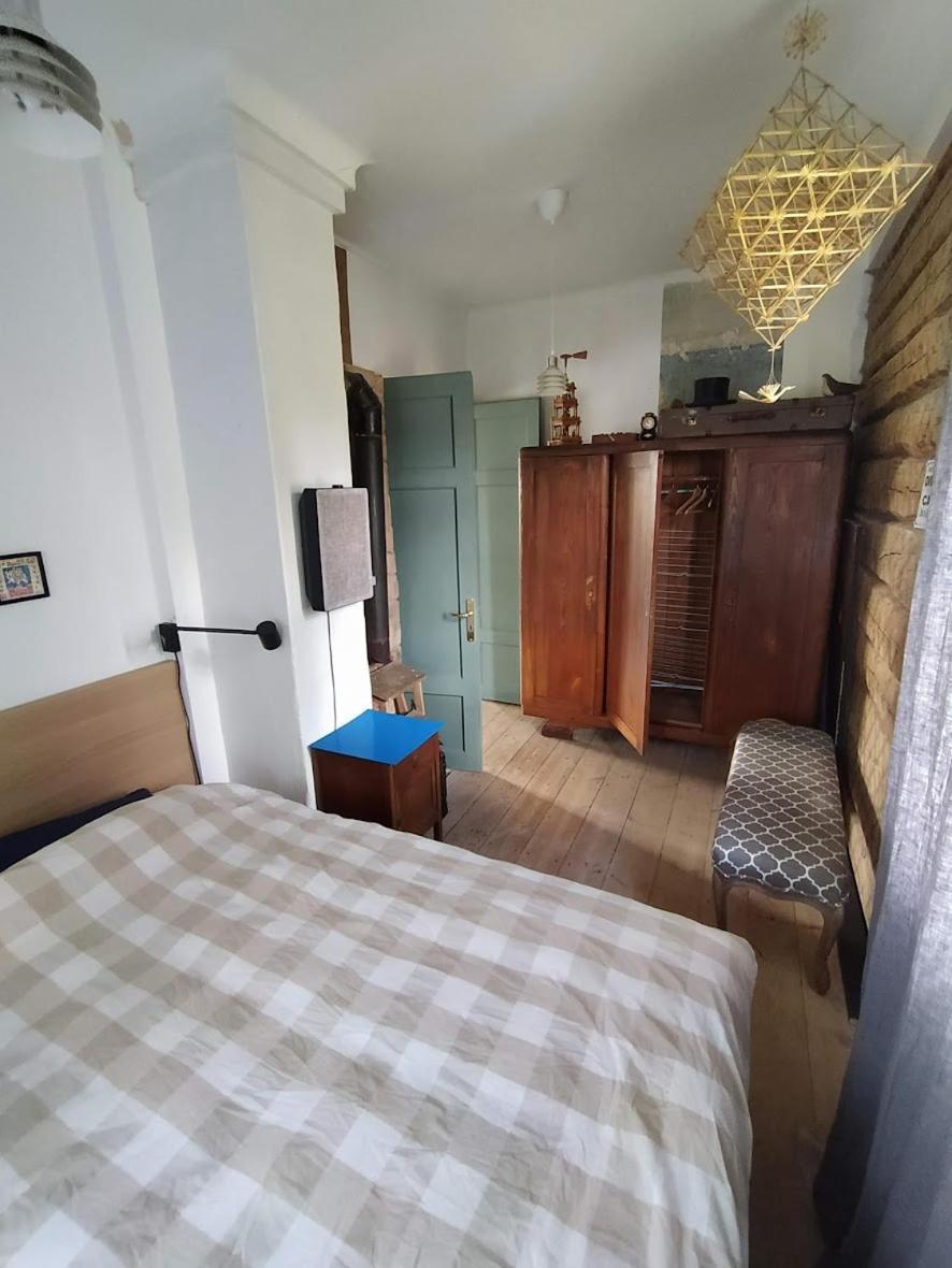 Hillside View House With Garden, Private Parking, Quiet Location - 12 Min To Old Town Anytime, Long Stays Welcome Vilnius Ngoại thất bức ảnh